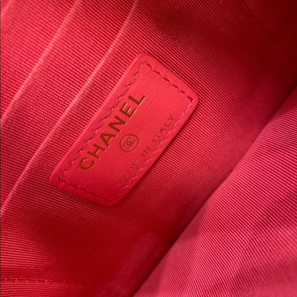 Chanel 19 Pouch in Pink - Picture 3 of 10